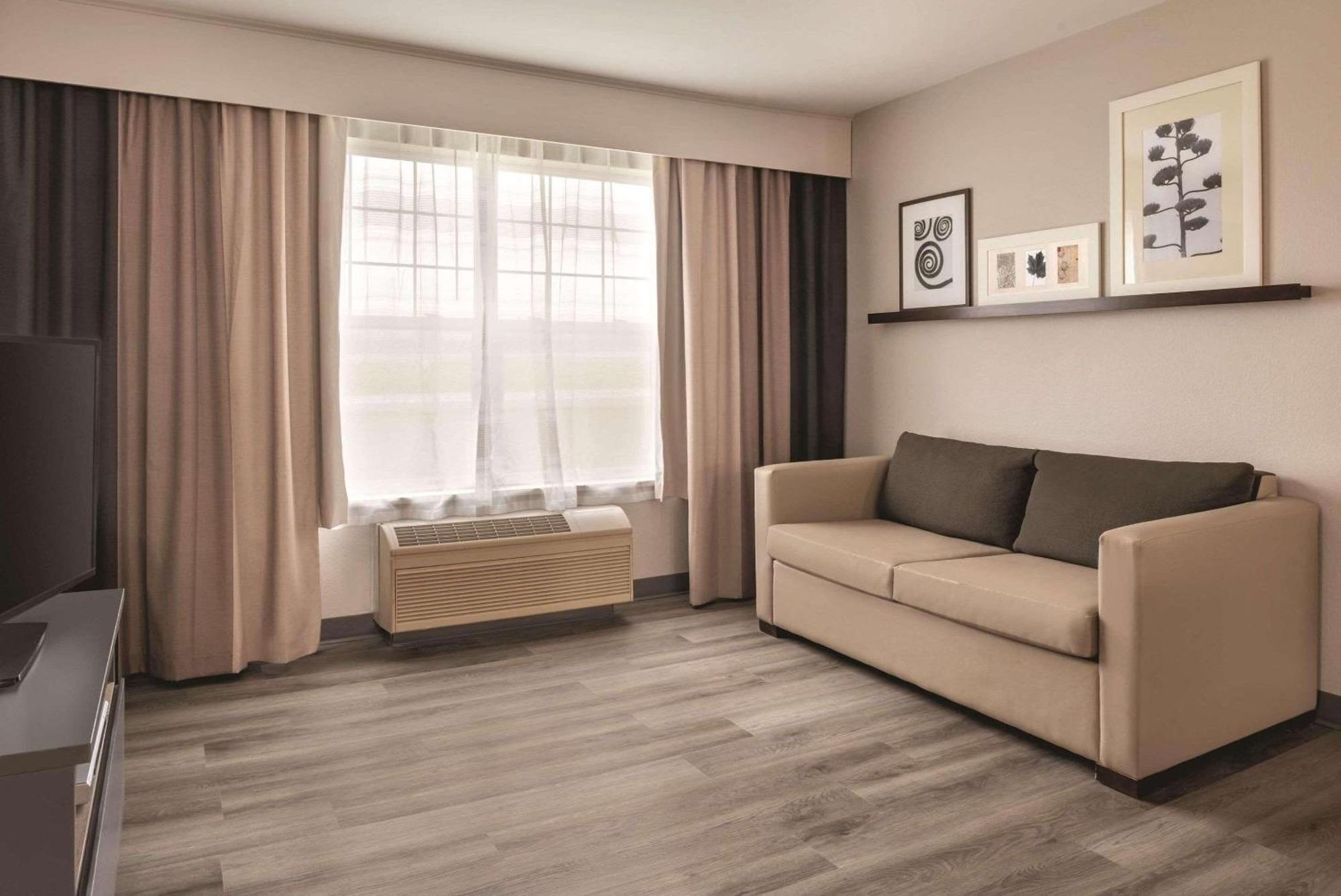 Country Inn & Suites By Radisson, Cedar Falls, Ia Экстерьер фото