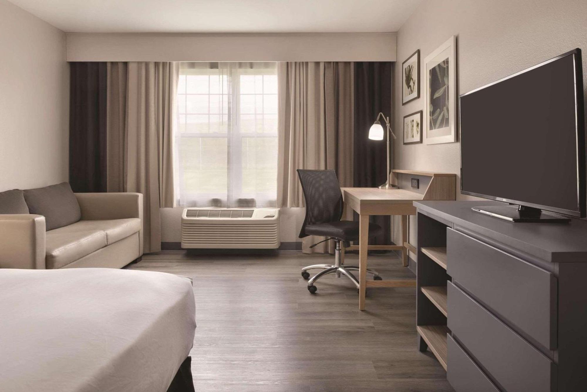 Country Inn & Suites By Radisson, Cedar Falls, Ia Экстерьер фото