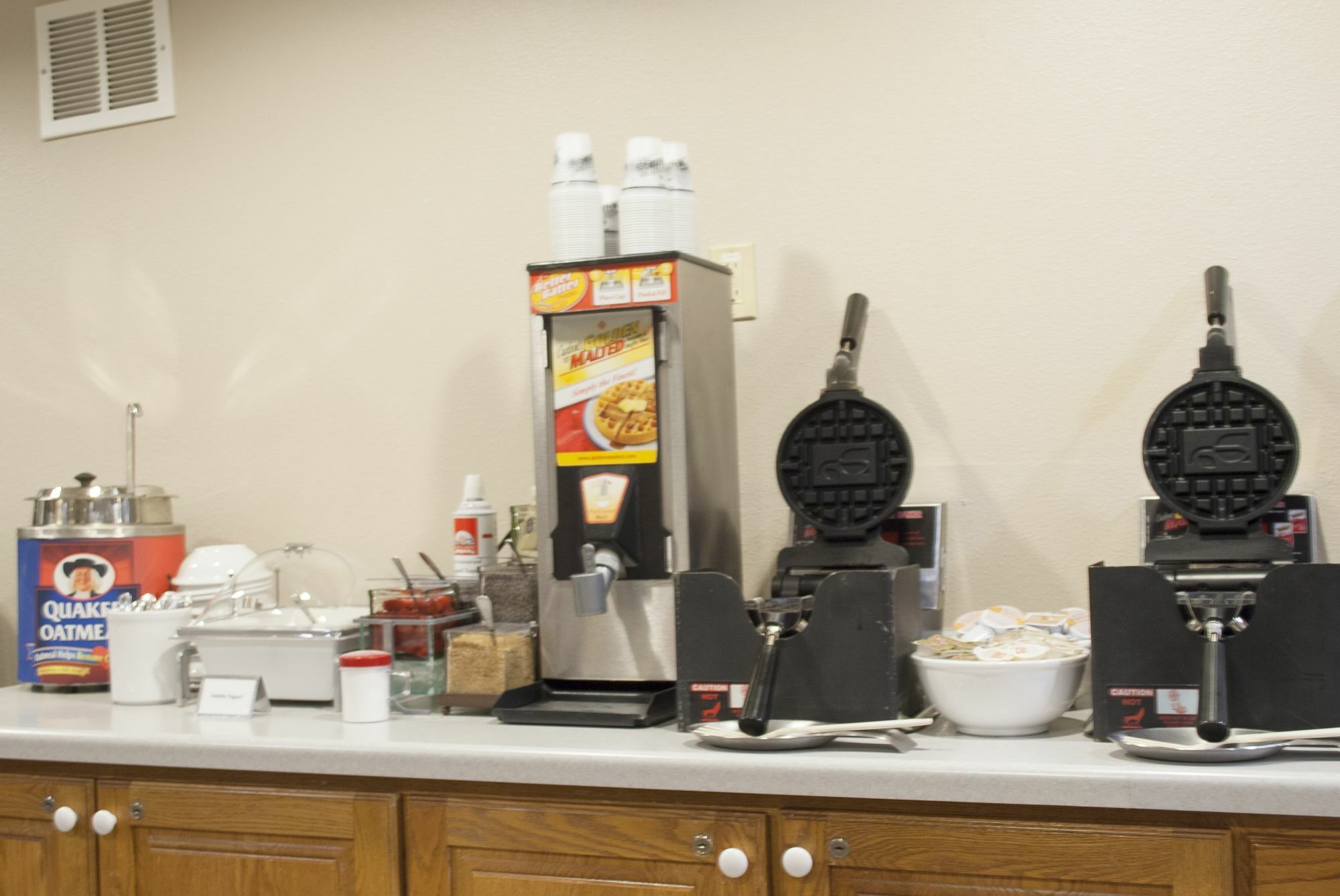 Country Inn & Suites By Radisson, Cedar Falls, Ia Экстерьер фото